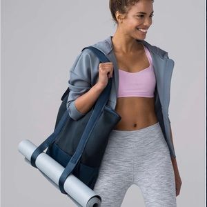 Lululemon Hot Mesh Tote FINAL PRICE!